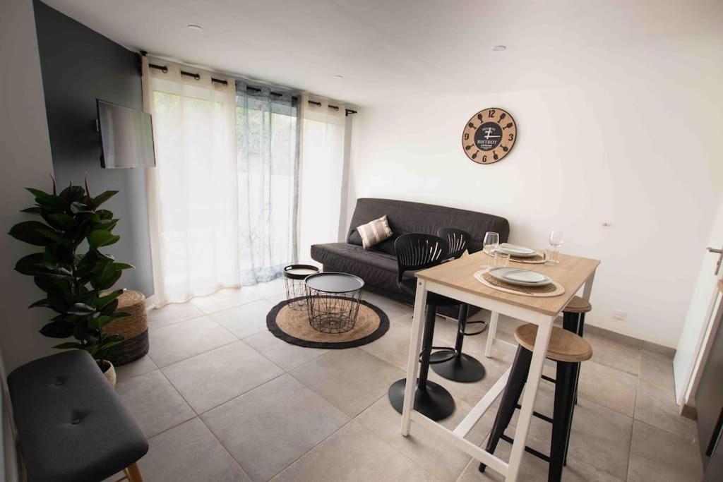 Apt T2 Neuf Terrasse Arles Exterior foto